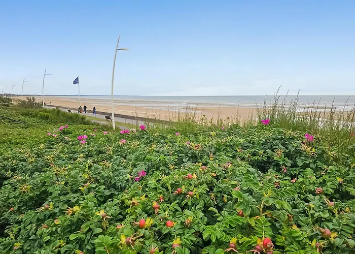 South-facing Terrace, Direct Access *