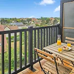 South-facing Terrace, Direct Access * 꺄부흐