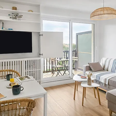 South-facing Terrace, Direct Access Lejlighed Cabourg