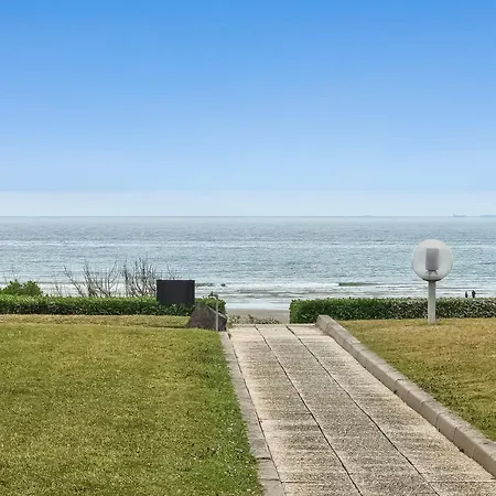 South-facing Terrace, Direct Access * Cabourg