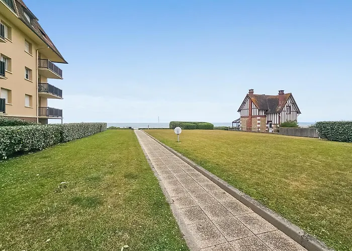 South-facing Terrace, Direct Access Appartement